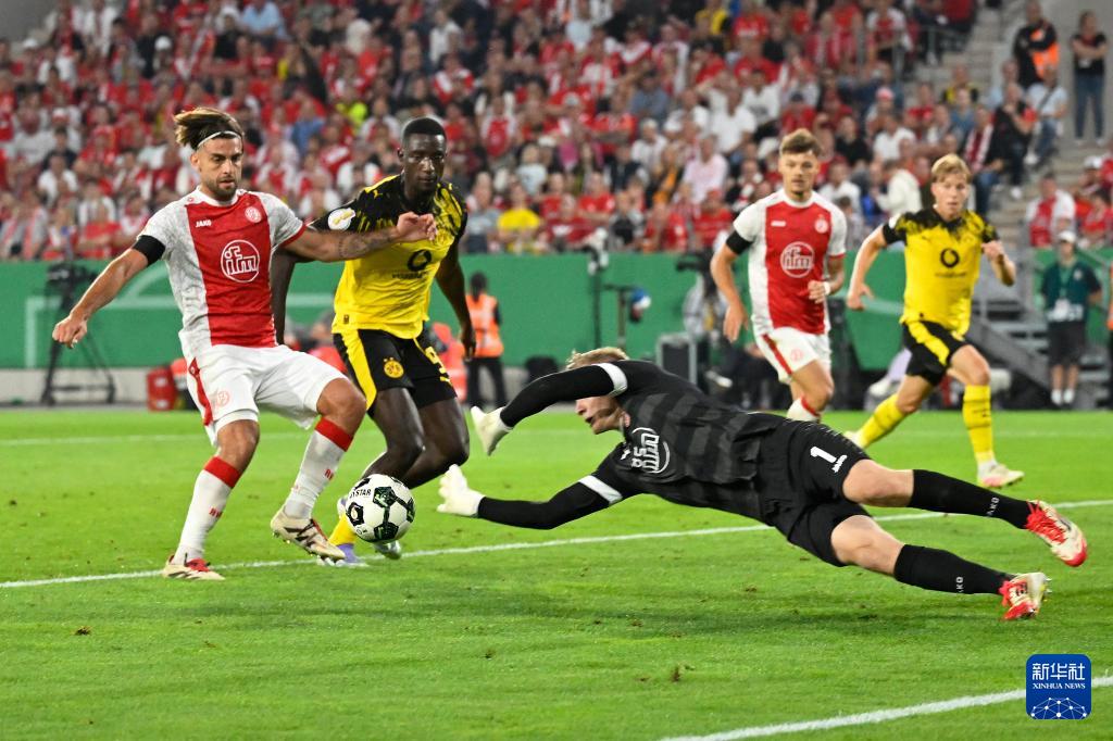 新华社发, alt, 乌尔里希