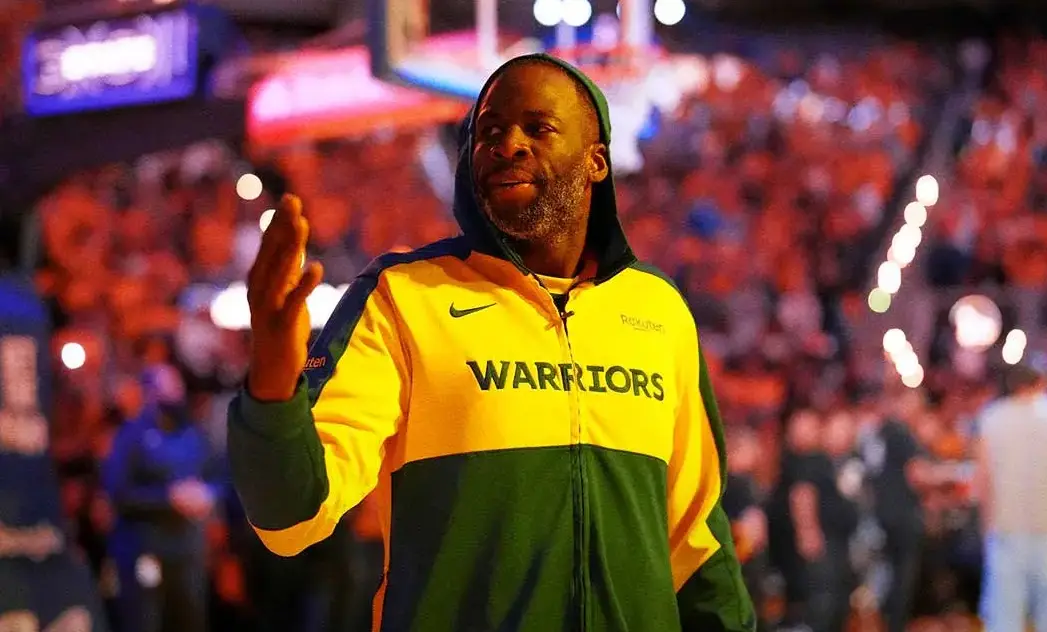 通过交易送, 追梦一拳打